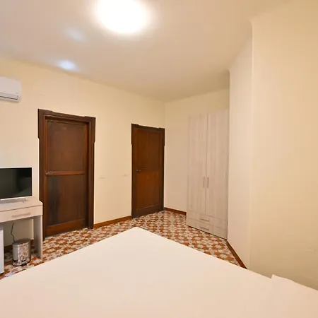 Guest house Figaro -