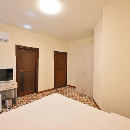 Affittacamere Figaro - *