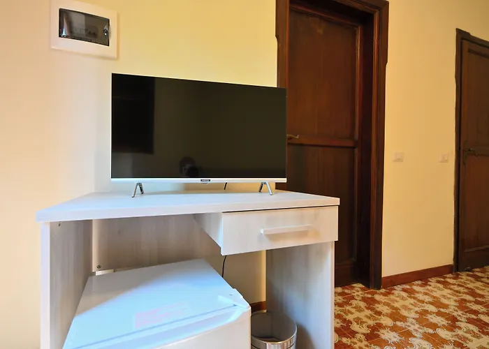 Casa de hóspedes Figaro - *