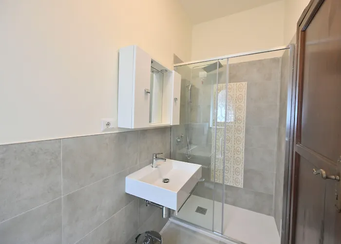 Figaro - Casa de hóspedes *